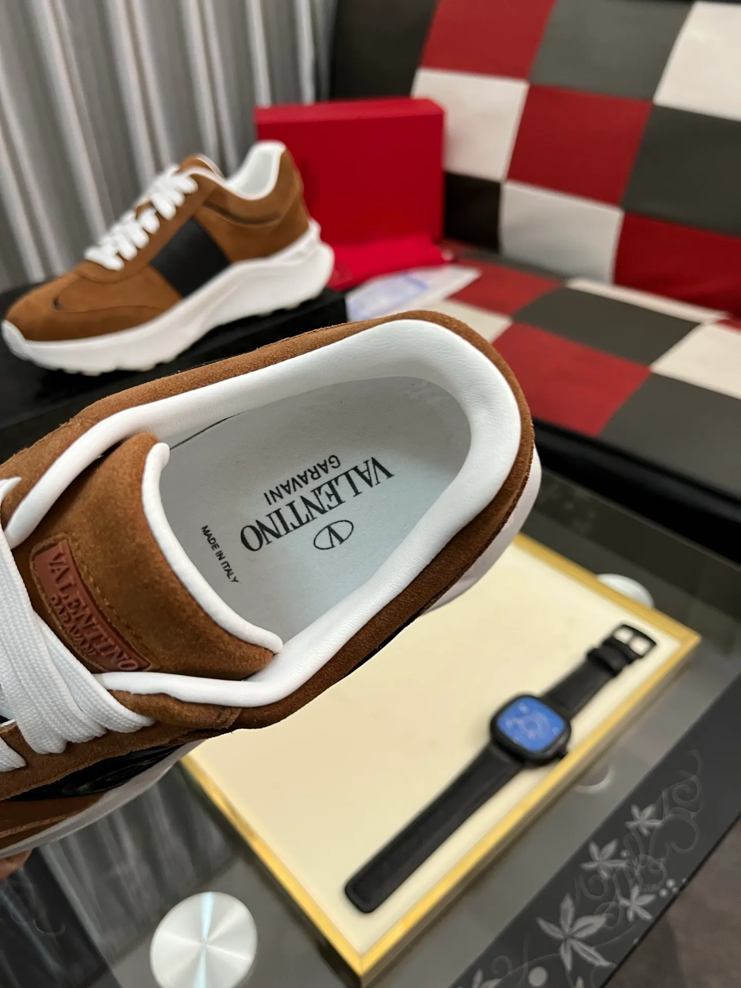 Men's shoes 💰480⌚️⌚️ VALENTINO Valentino's 2024 ss spring and summer new hot casual sports shoes, imported elastic fabric upper ➕The heel is Warren's exclusive rivet shape. The whole is very representative, the combined outsole is really easy to wear and very comfortable on the foot ~ Comes with **4 cm, classic, comfortable and versatile! Size: 38-442️⃣Colors available